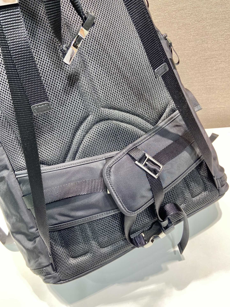 Pra*a backpacks